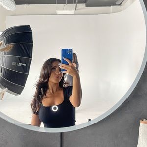 Meet your Posher, Ana